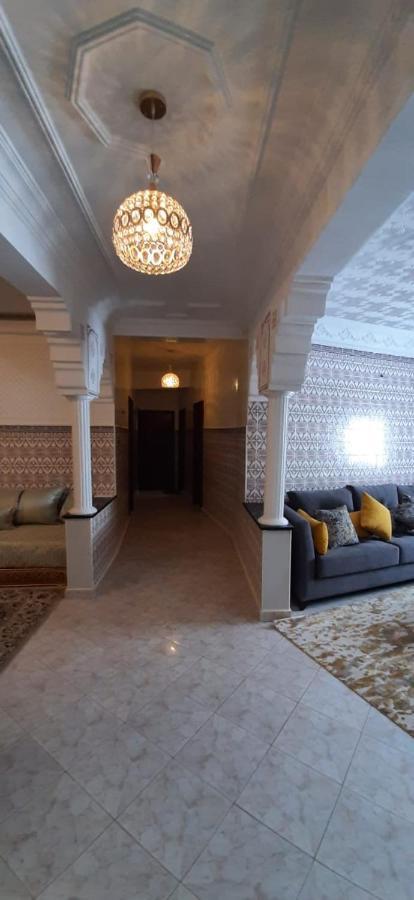 Apartment Oumnia 1 - City Center Tanger Exteriör bild